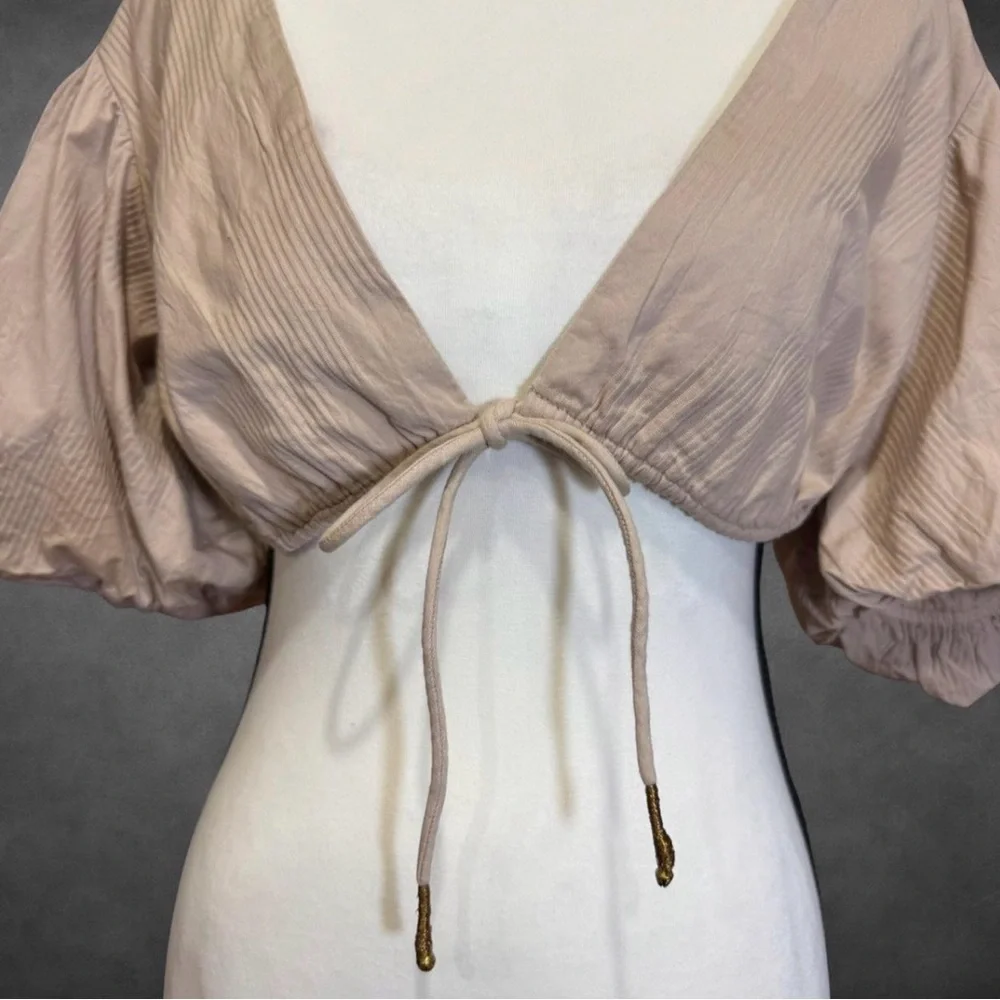 Free‎ People Beige Puff Sleeve Crop Top